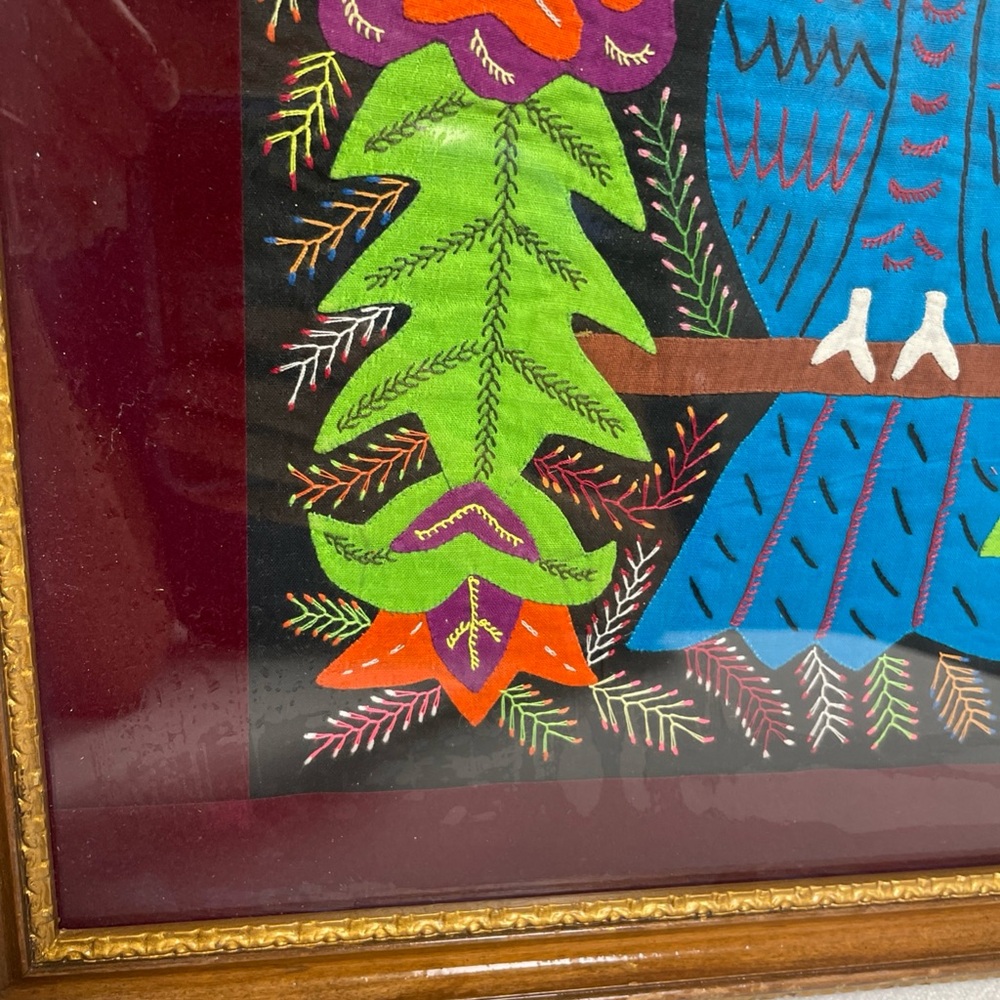 VTG Kuna Mola Folk embroidered Bird Fabric Art Framed @15x16” wooden frame - Picture 6 of 12